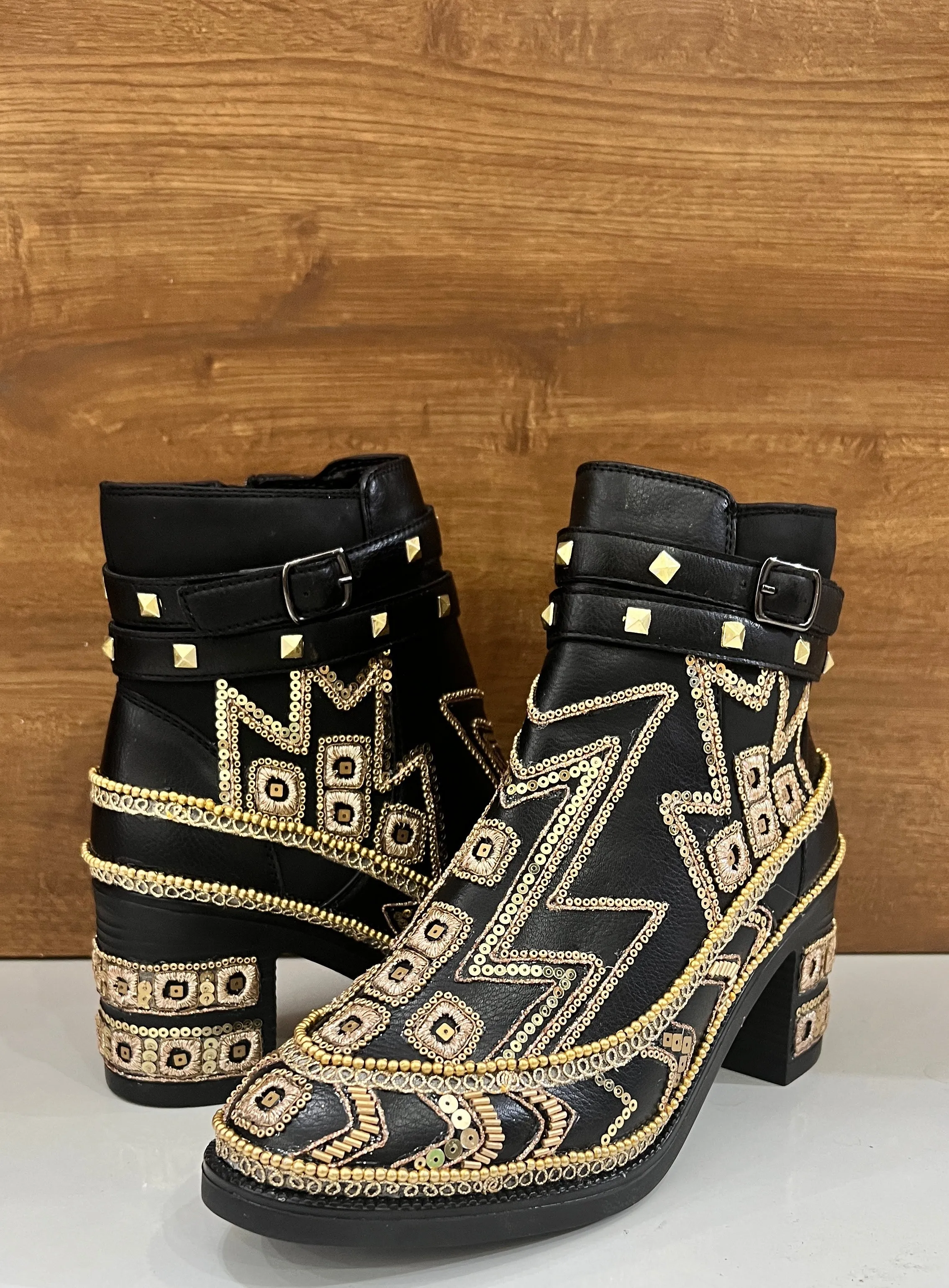 FUNKY N TRENDY Hand crafted embroidered black boots for brides / bridesmaids/ black boots / boots / embroidered boots/ handcrafted boots / hand crafted bridal sneakers