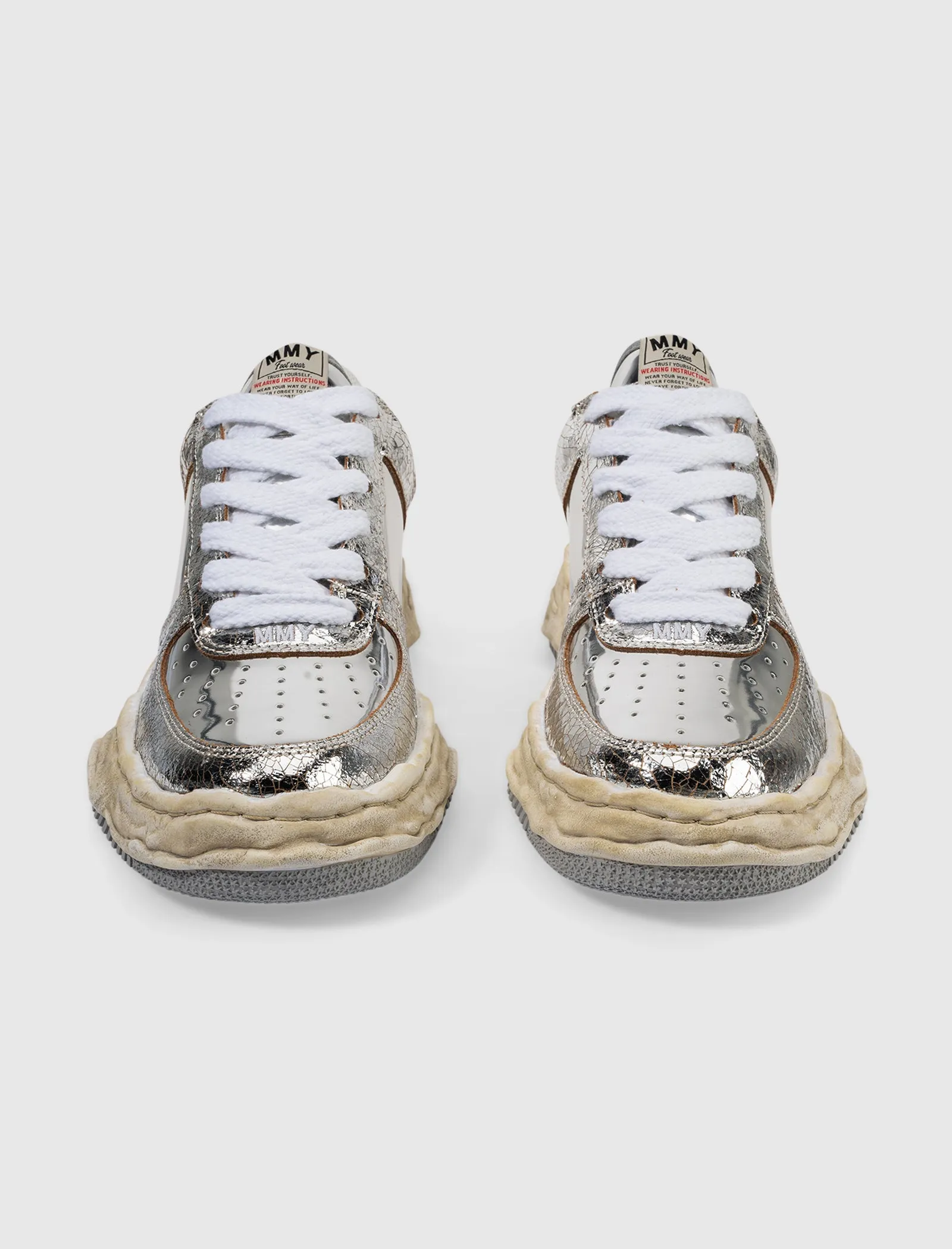 WAYNE LOW TOP CRACKING LEATHER SNEAKERS SILVER